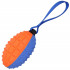 Přetahovací hračka pro psy, která spojuje zábavu s péčí o chrup. Kousací hračka s poutkem a gumovým míčkem zaručuje dlouhotrvající zábavu a efektivní trénink čelistních a zubních svalů. Přetahovadlo s pískacím míčem je perfektní způsob, jak zabavit a unavit psa. Lze jej využít i k aportování. Odolné materiály zajišťují bezpečnost a dlouhou životnost.
