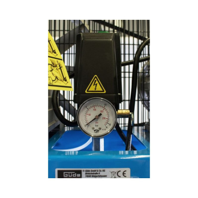 Vertikální kompresor 3000 W 10 bar 200 litrů 48010200 ST