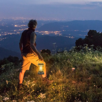 Nabíjecí lampa SPRINGOS CS0123