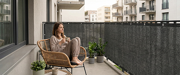 BALKONOVÉ ZÁSTĚNY